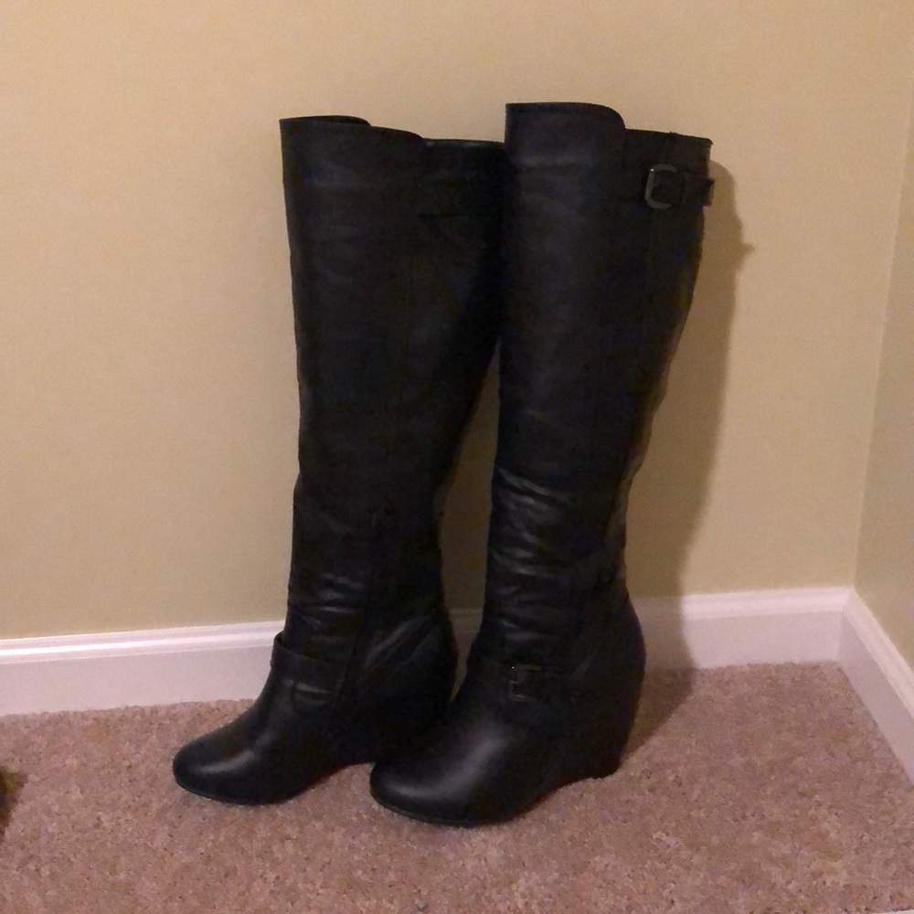Black wedge high boot